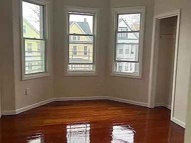 291 W Runyon St #B — Photo 4