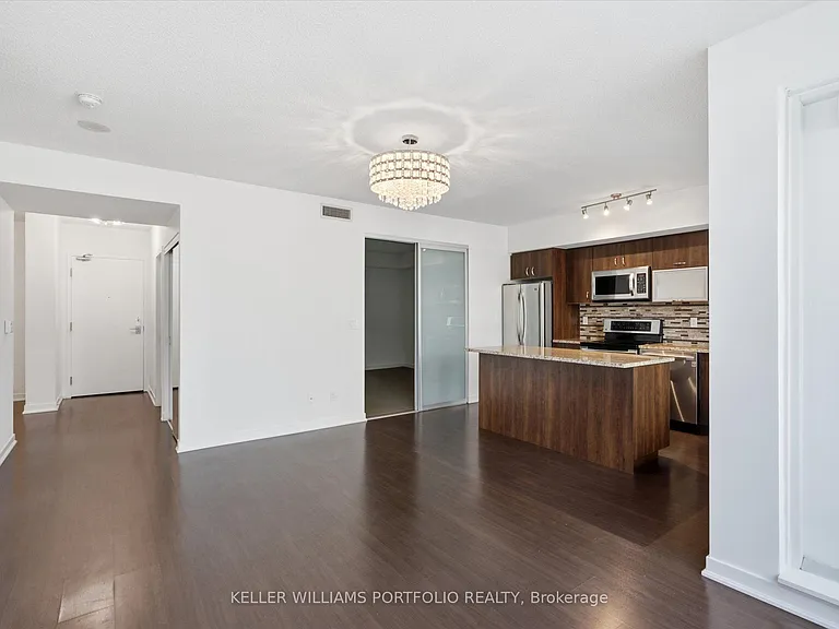 59 E Liberty St #911 — Photo 16