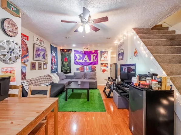 1704 Sidney St, Pittsburgh, PA 15203