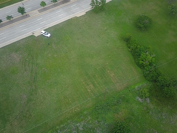 2nd image of 428 E Eldorado Pkwy