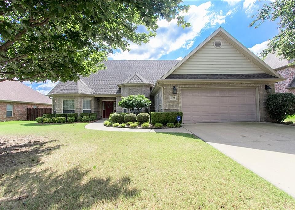 1st image of 2392 N Berkleigh Dr