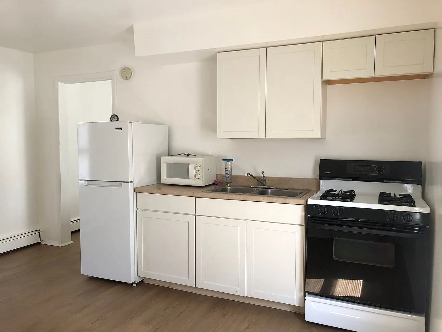 38 W Main St — Photo 2