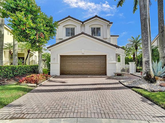 2nd image of 1036 Bamboo Ln