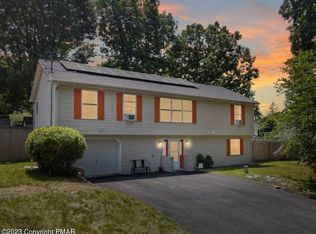 151 Azalea Dr, East Stroudsburg, PA