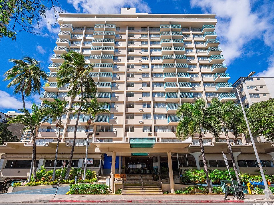 1st image of 444 Kanekapolei St #600