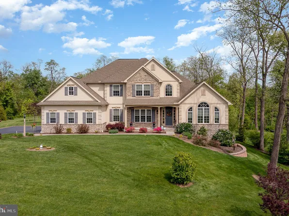 51 Simmons Creek Ln, Enola, PA 17025