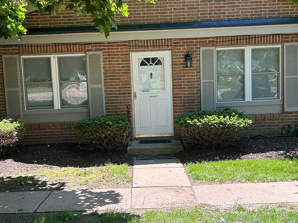 1st image of 2413 Island Dr APT A