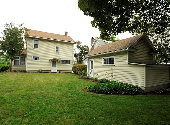 5th image of 237 Chapman Pl