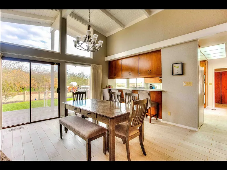 13170 Sunny Acres Ave — Photo 16