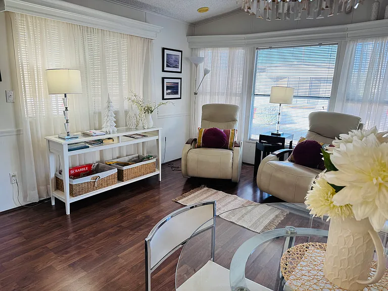 Living and dining area