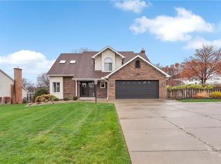 223 Hunting Ridge Trl, Cranberry Township, PA 16066
