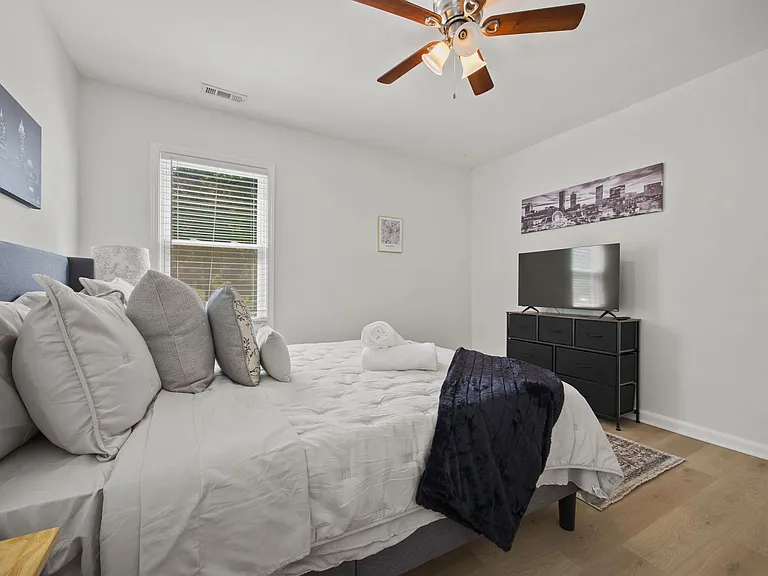 1346 Lorenzo Dr SW — Photo 26