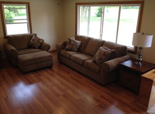 272 Hillsdale Cir, Wadsworth, OH 44281