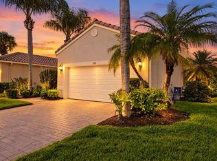 392 NW Breezy Point Loop, Port Saint Lucie, FL 34986