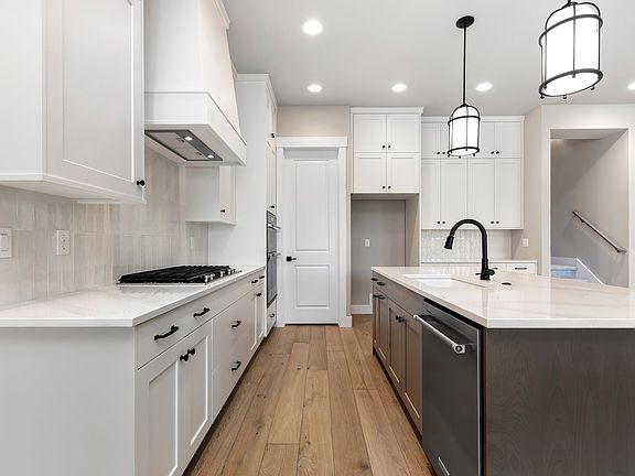 6th image of this home
