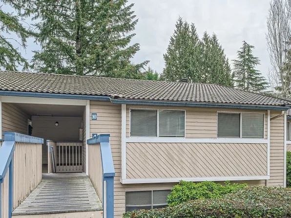 17512 149th Avenue SE #F10, Renton, WA 98058