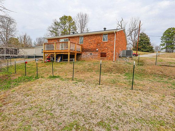 5th image of 1107 Beech Grove Rd