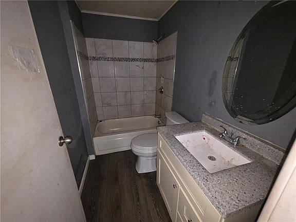 5th image of 65 Ferncrest Dr E