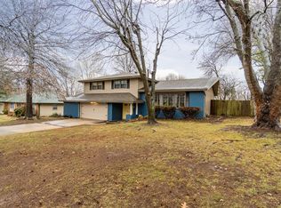 1031 W Riverside St, Springfield, MO 65807