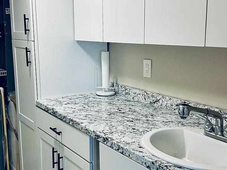 408 Tudor Dr #1C — Photo 12