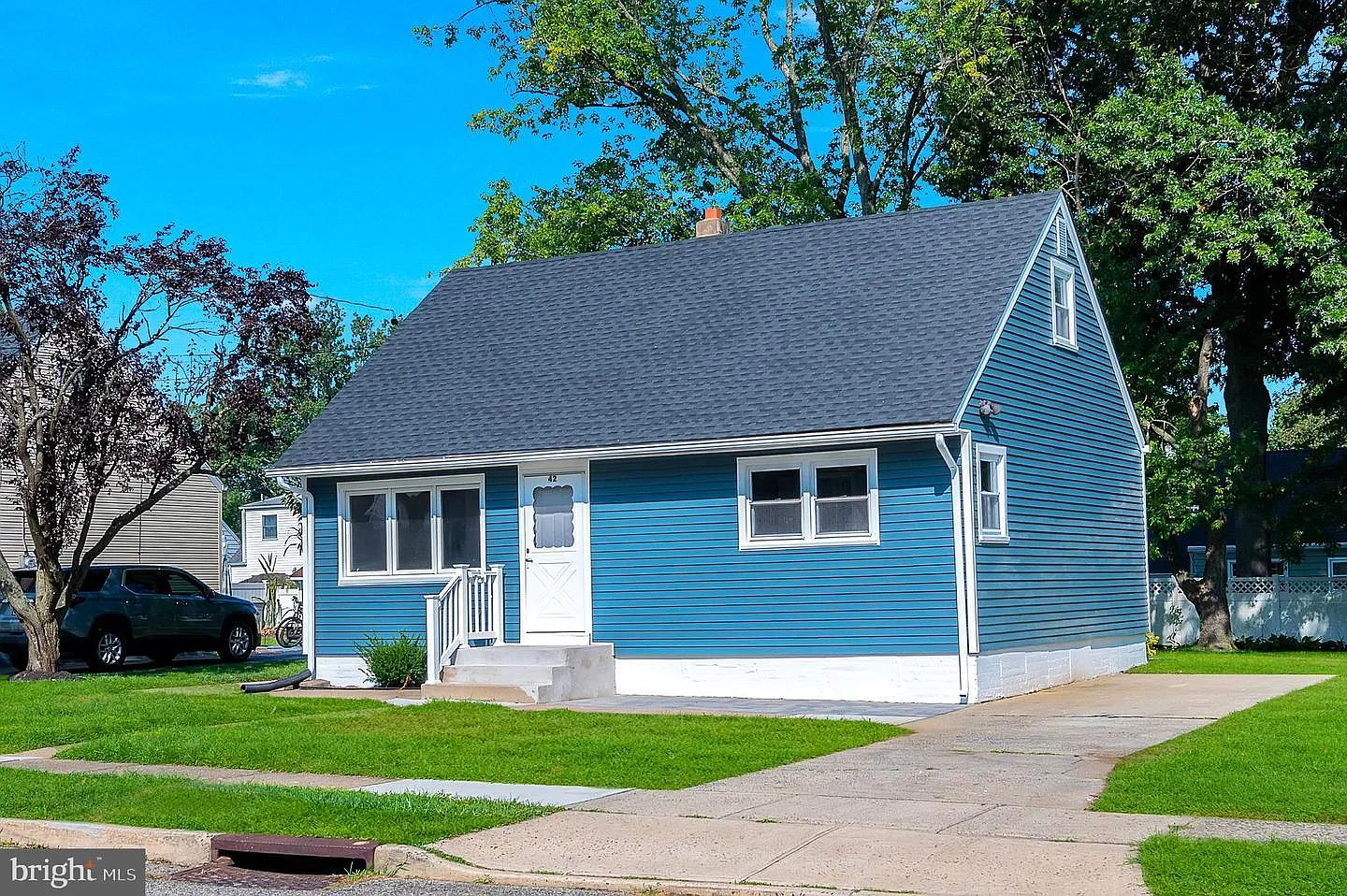 4 bed, 1075 sqft, $2,700 — Photo 1