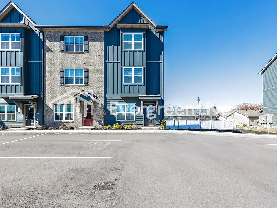 750 Elkins Dr