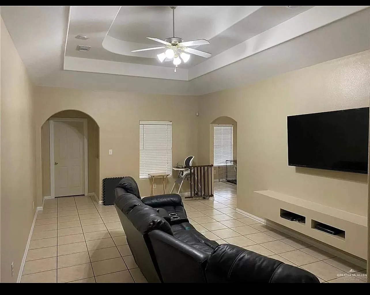 3 bed, 1381 sqft, $1,550 — Photo 3