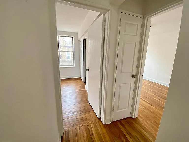 111-45 76th Dr #D5 — Photo 10