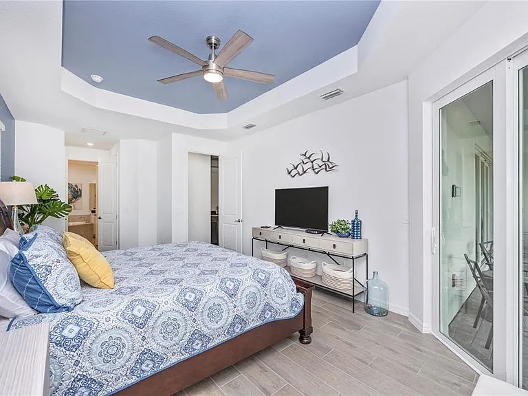 17697 Santorini Ct — Photo 26
