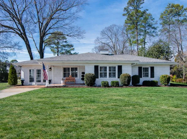 2139 Ridge Rd, Raleigh, NC 27607