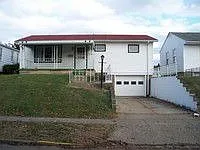 310 S 10th St photo 1