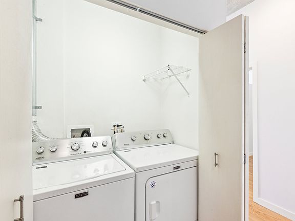 3rd image of 1720 S Michigan Ave APT 503