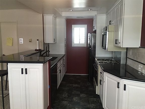 4th image of 11100 Acama St Unit 17