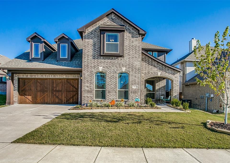 1st image of 3523 Beaumont Dr