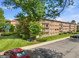 10570 Main St APT 218, Fairfax, VA 22030