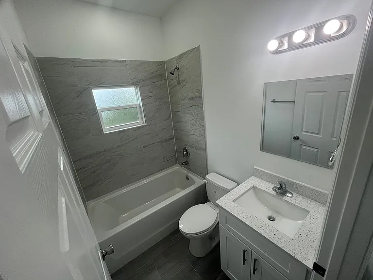751 Crystal Ave S — Photo 7