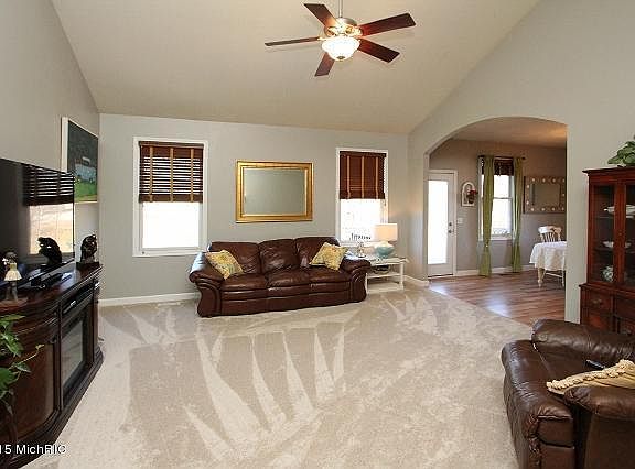2nd image of 71670 Fox Creek Blvd