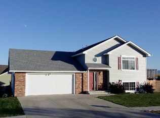 530 Osprey Blvd, Sheridan, WY 82801