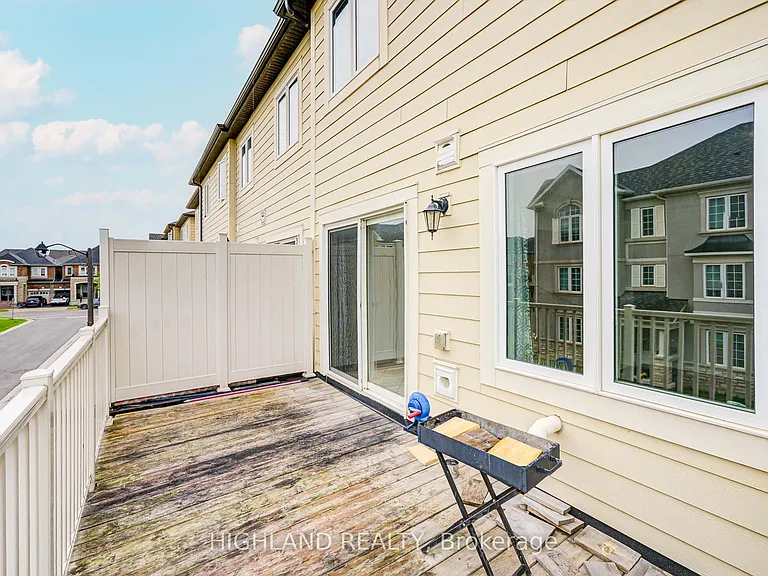 265 Ellen Davidson Dr #4 — Photo 43