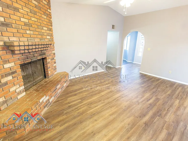 3749 E Hopi Ave — Photo 11