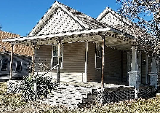 Building Photo - 801 N Joplin St