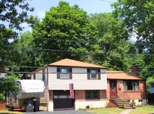 167 Colwell Dr, Dedham, MA 02026