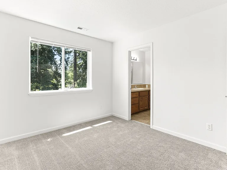 3745-3749 SE 127th Pl — Photo 35
