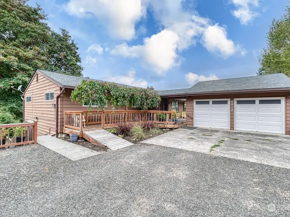 6812 Bentley Circle NE, Bremerton, WA 98311