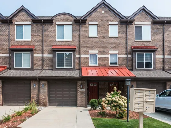 33218 Slocum Dr, Farmington, MI 48336
