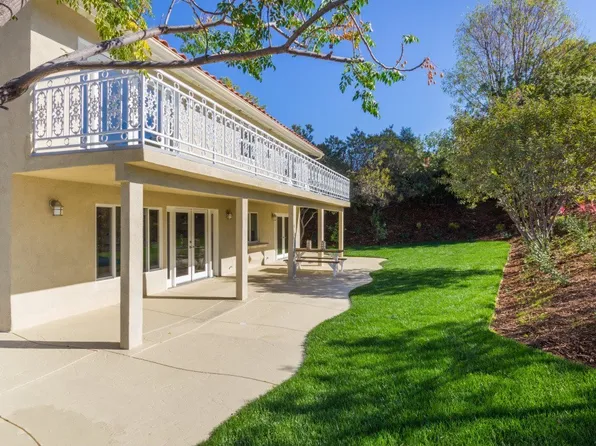 3804 Vista Linda Dr, Encino, CA 91316