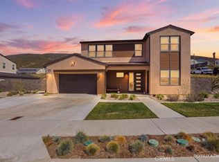 15982 Butterfly Dr, Fontana, CA 92336