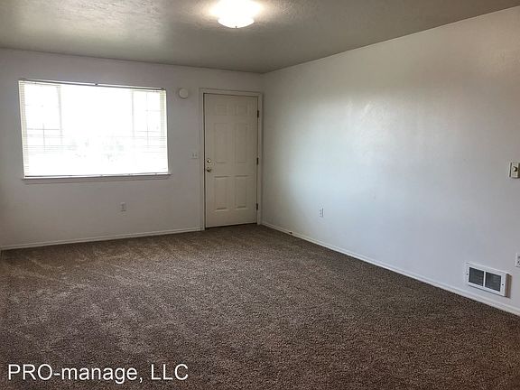 2nd image of 2248 Stace St