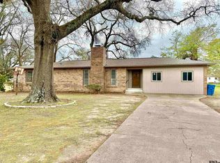 108 Redbud Ln, Mount Pleasant, TX 75455