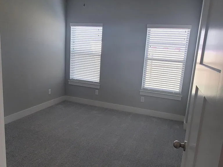 462 Red Robin St — Photo 7